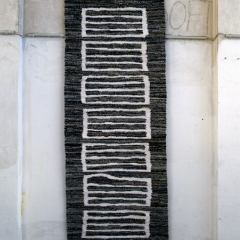 a 90, Großes Gitter, 2001, 277 x 102 cm – Vorlage Tonbandaufkleber