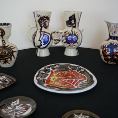 Keramiken mit Doppelvase
